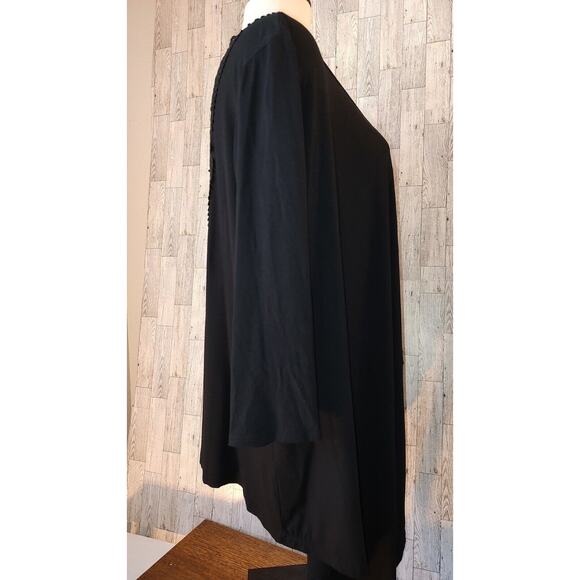 Red Woman's Black Open Front Cardigan Jacket Size XL Beautiful Lace Accent Back - Picture 4 of 13